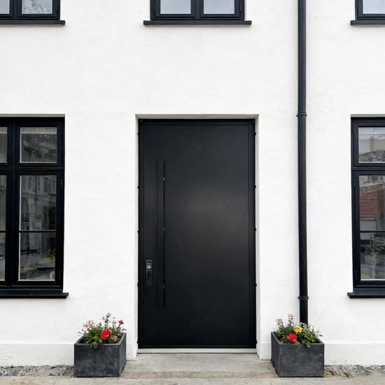 أبواب مفصلية كبيرة الحجم من الألومنيوم